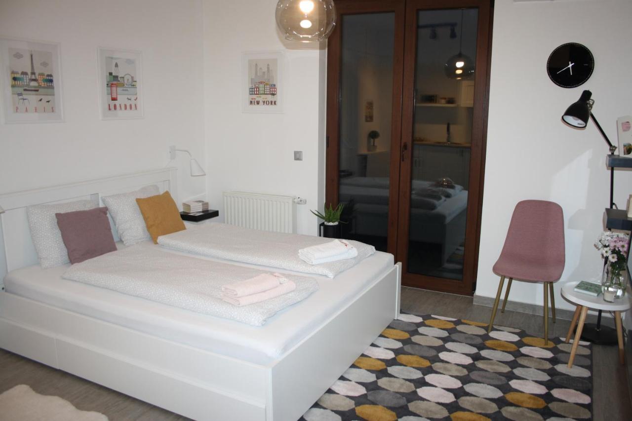 Studio Apartman Centar Ðakovo Eksteriør billede