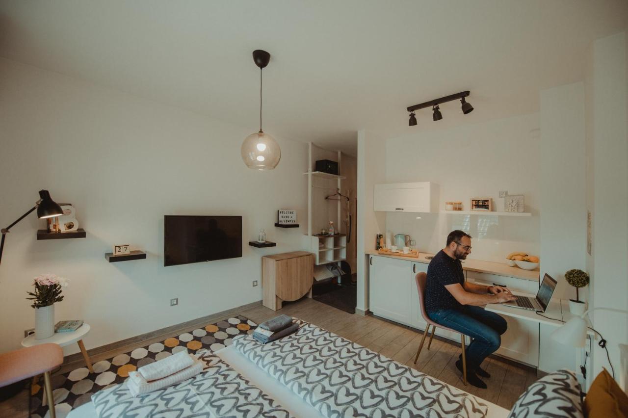 Studio Apartman Centar Ðakovo Eksteriør billede